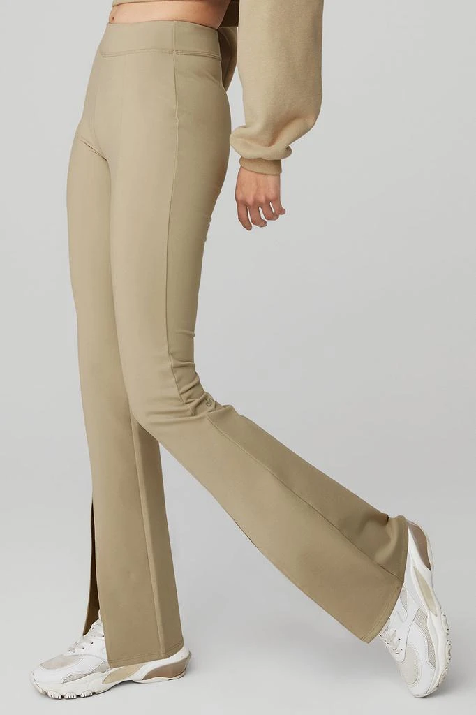 商品Alo|Airbrush High-Waist Flutter Legging - California Sand,价格¥722,第3张图片详细描述