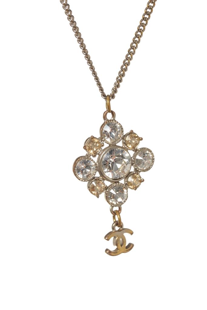 Chanel CC Logo Crystal Cluster Necklace商品第5张图片规格展示