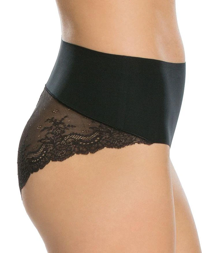 商品SPANX|Undie-tectable Lace Cheeky Hi-Waist Briefs,价格¥180,第3张图片详细描述