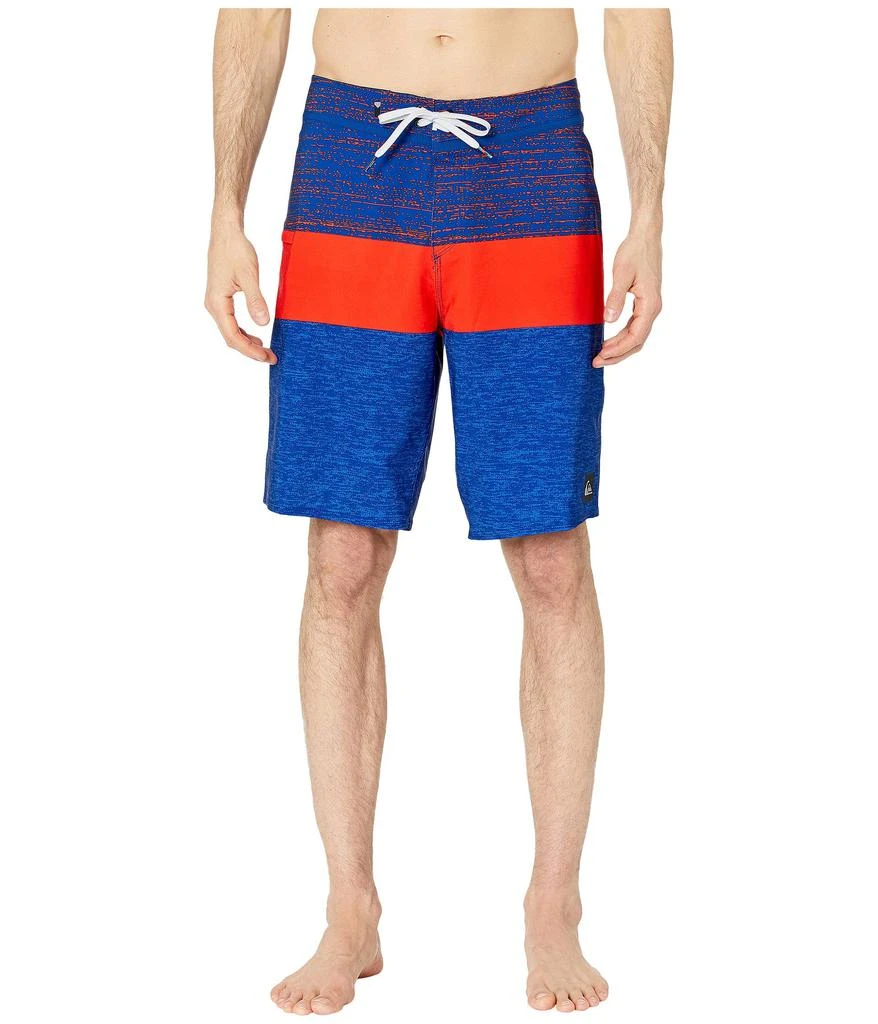 商品Quiksilver|20" Everyday Blocked Vee 2.0 Boardshorts Swim Trunks,价格¥301,第1张图片