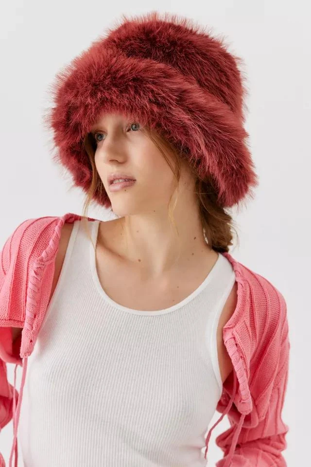 商品Urban Outfitters|Ace Fluffy Faux Fur Bucket Hat,价格¥152,第2张图片详细描述