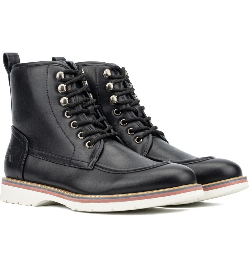 Kevin Faux Leather Boot 商品