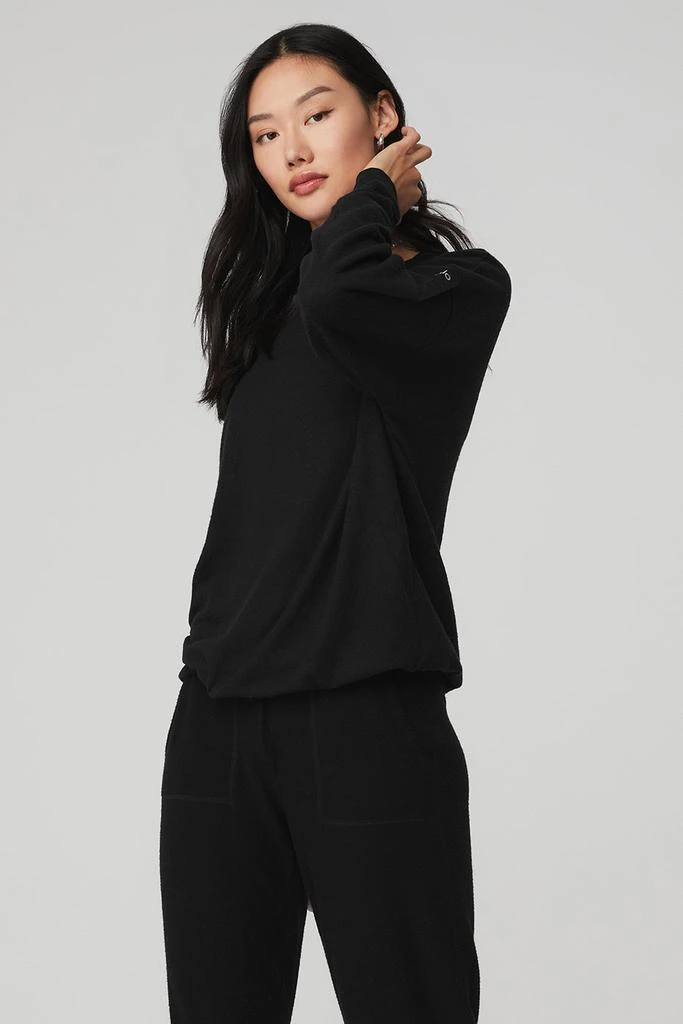 商品Alo|Soho Pullover - Black,价格¥662,第4张图片详细描述