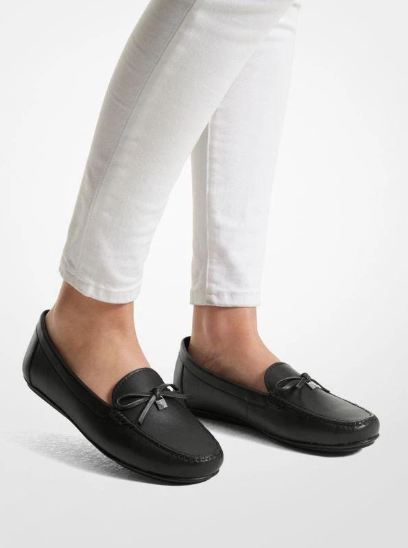 商品Michael Kors|Juliette Leather Loafer,价格¥864,第4张图片详细描述