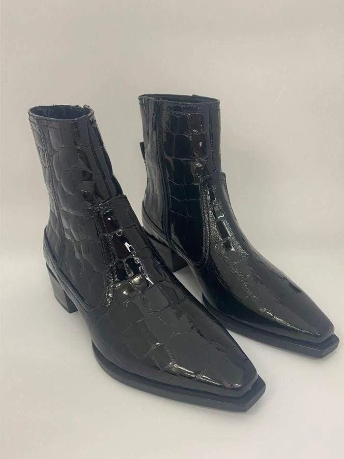 商品Kennel & Schmenger|Kennel & Schmenger Patent Chelsea Boots in Black 41-44030-370,价格¥2859,第1张图片
