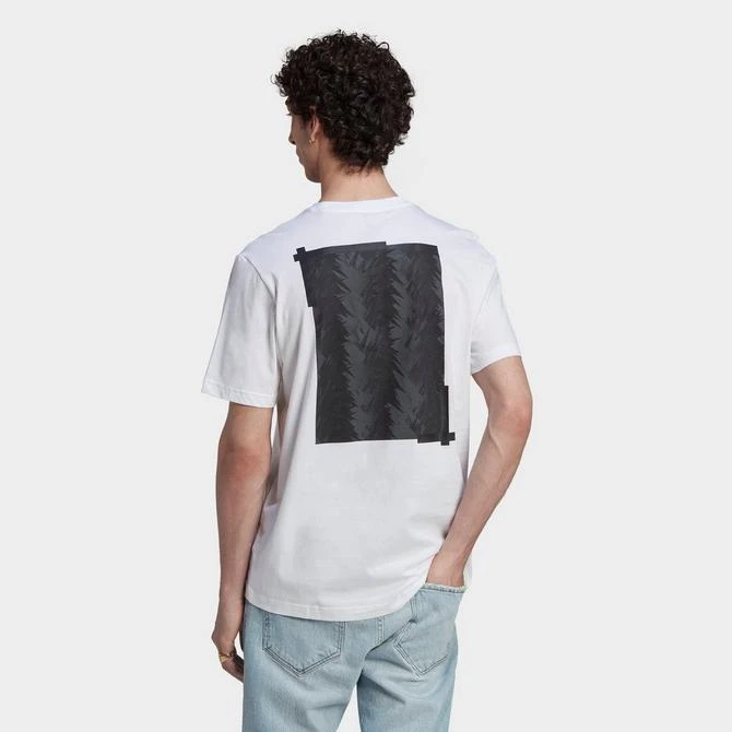 商品Adidas|Men's adidas Juventus Graphic Short-Sleeve T-Shirt,价格¥296,第2张图片详细描述