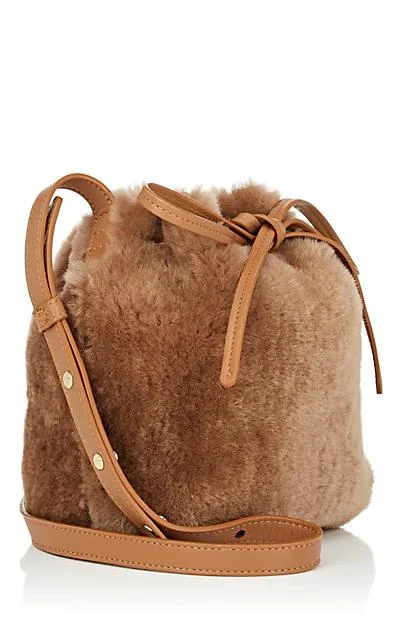 商品Mansur Gavriel|Mini Mini Shearling Bucket Bag,价格¥3497,第3张图片详细描述