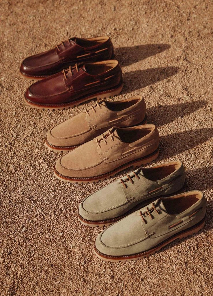 Derbies Brett 商品