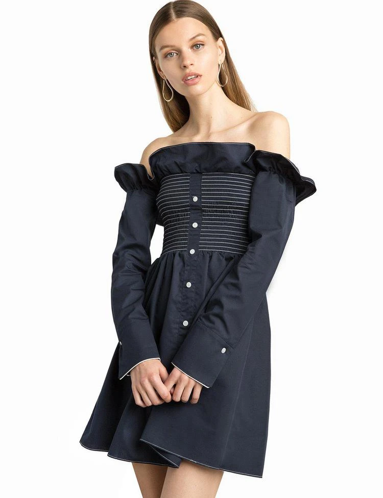商品Pixie Market|Lana Navy Smocked OTS Dress,价格¥599,第2张图片详细描述