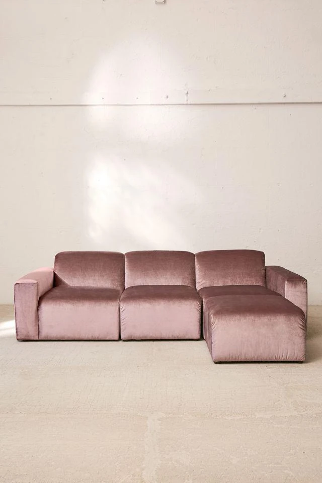 商品Urban Outfitters|Modular Velvet Sofa,价格¥3729,第2张图片详细描述