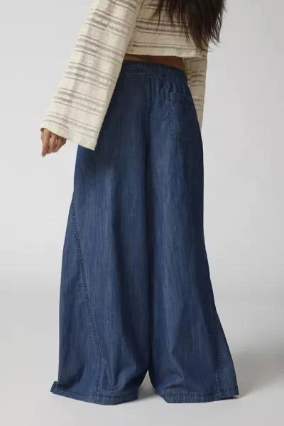 BDG Adriane Pull-On Wide-Leg Jean 商品