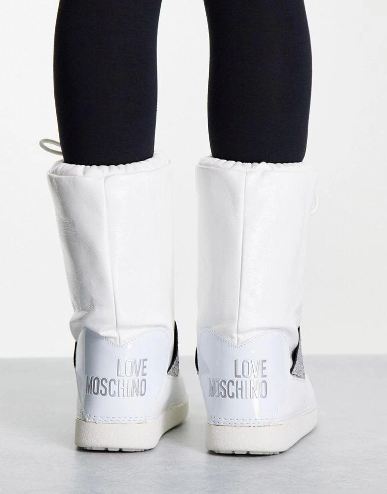 商品Moschino|Love Moschino snow boot with glitter logo in white,价格¥797,第3张图片详细描述