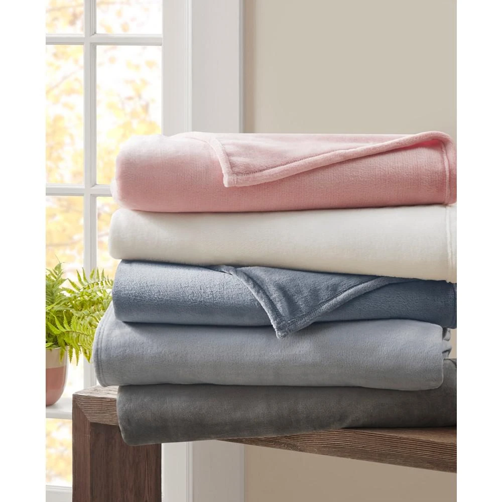 商品Clean Spaces|CLOSEOUT! Microbial-Resistant Plush Blanket,价格¥306,第3张图片详细描述
