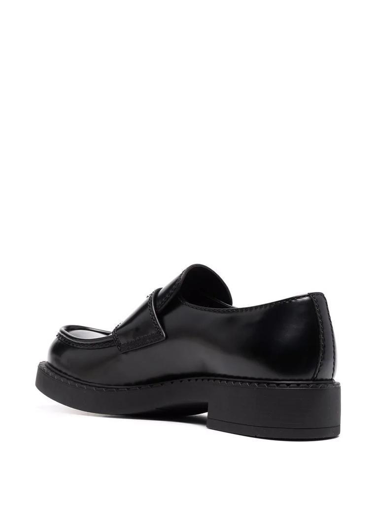 商品Prada|PRADA logo-plaque chunky heel loafers,价格¥8003,第6张图片详细描述