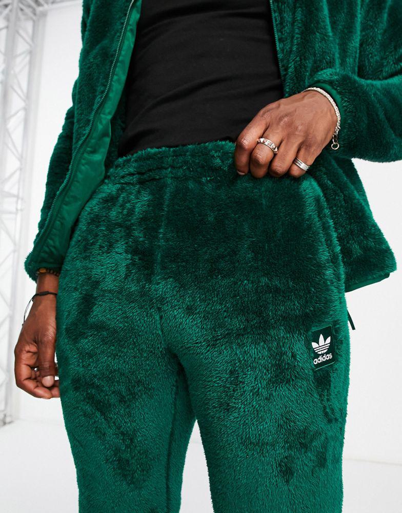 adidas Originals Essentials+ fluffy joggers in dark green商品第4张图片规格展示