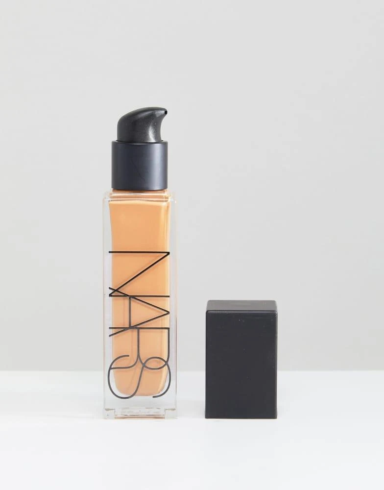 NARS Natural Radiant Longwear Foundation 商品