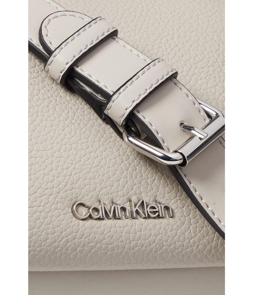 商品Calvin Klein|Brenda Novelty Crossbody,价格¥534,第6张图片详细描述