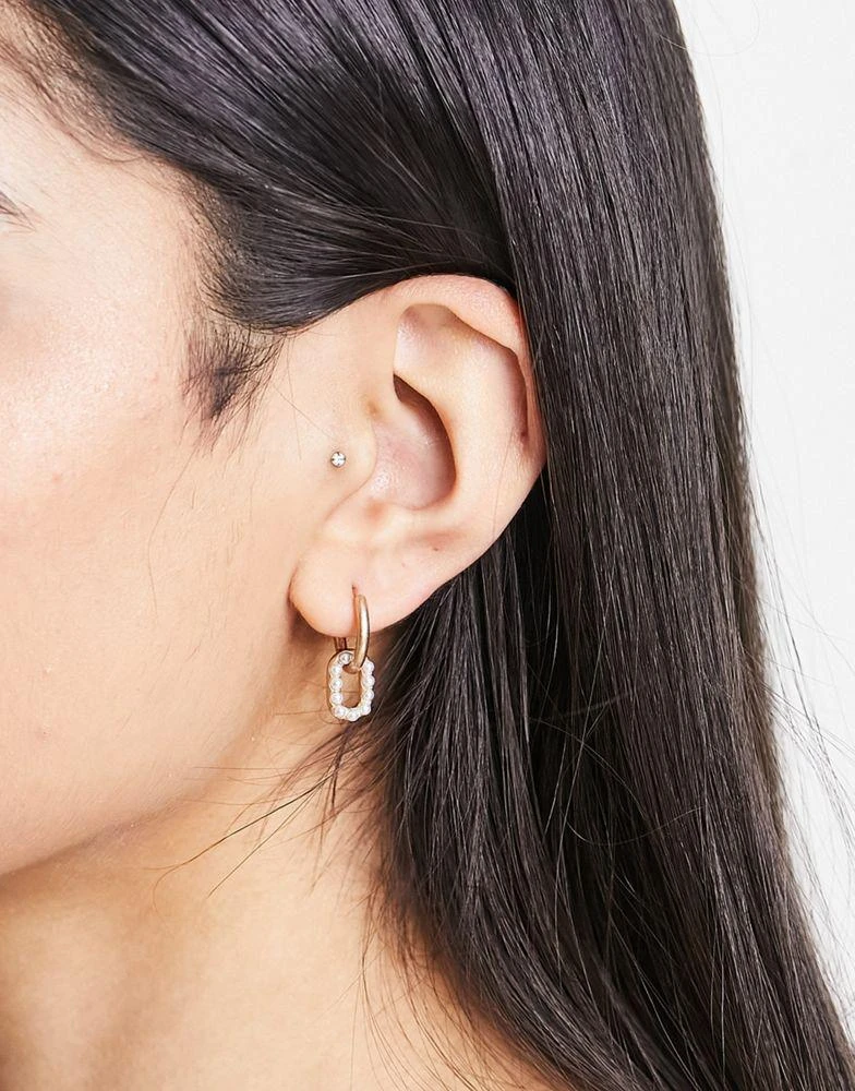 商品ALL SAINTS|AllSaints faux pearl hoop drop earrings in gold,价格¥316,第1张图片