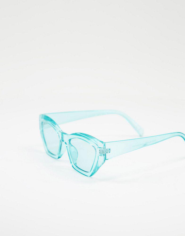 ASOS DESIGN crystal blue cat eye sunglasses with tonal lens  - LBLUE商品第3张图片规格展示
