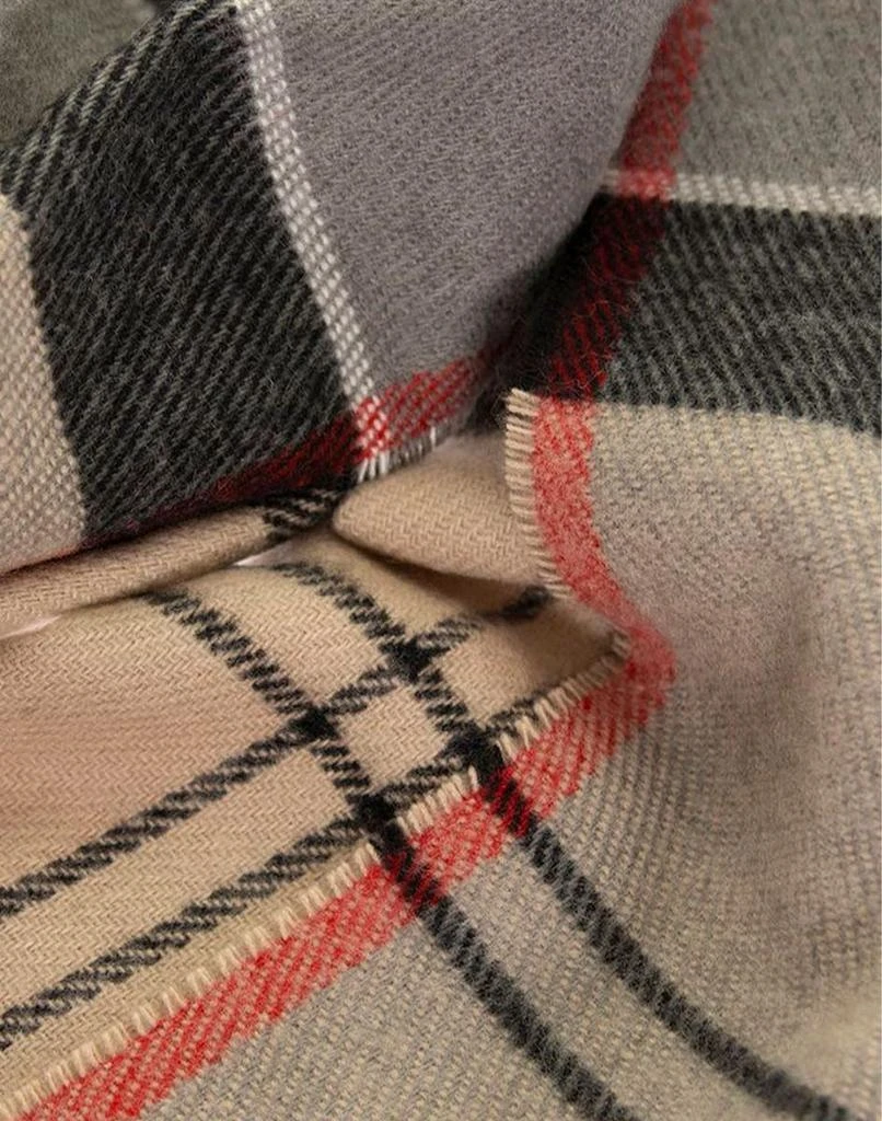 商品Barbour|BARBOUR FANTASY SCARVES,价格¥912,第3张图片详细描述