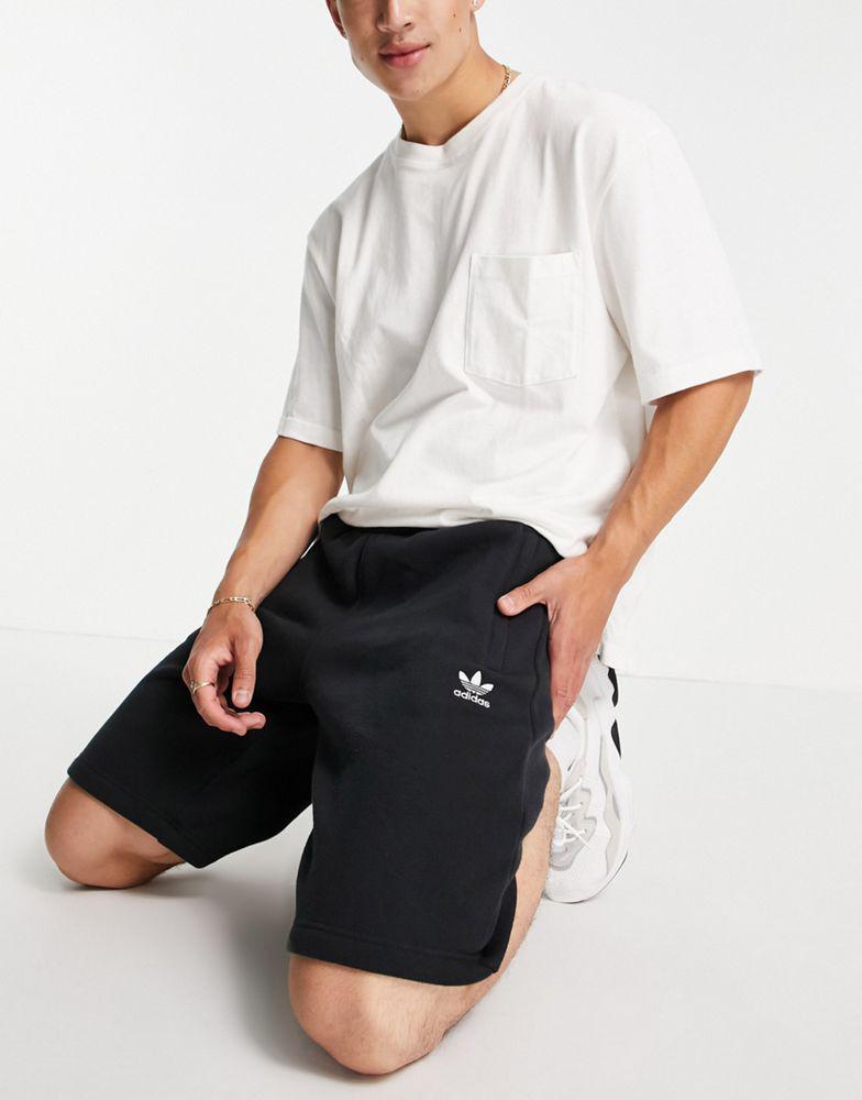 商品Adidas|adidas Originals essentials shorts with small logo in black,价格¥231,第4张图片详细描述