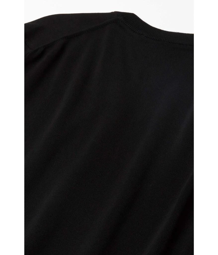 商品Lacoste|Long Sleeve Solid V-Neck Sweater,价格¥976,第2张图片详细描述