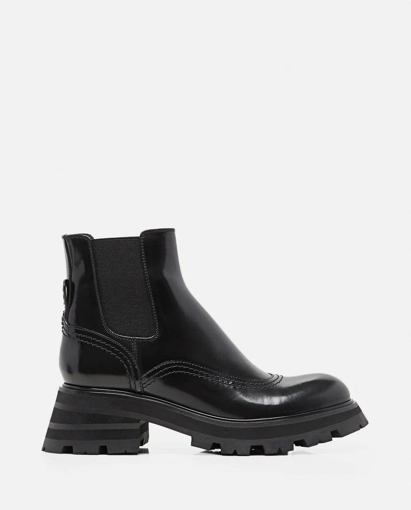 商品Alexander McQueen|CHUNKY POLISHED LEATHER CHELSEA BOOTS,价格¥6803,第1张图片