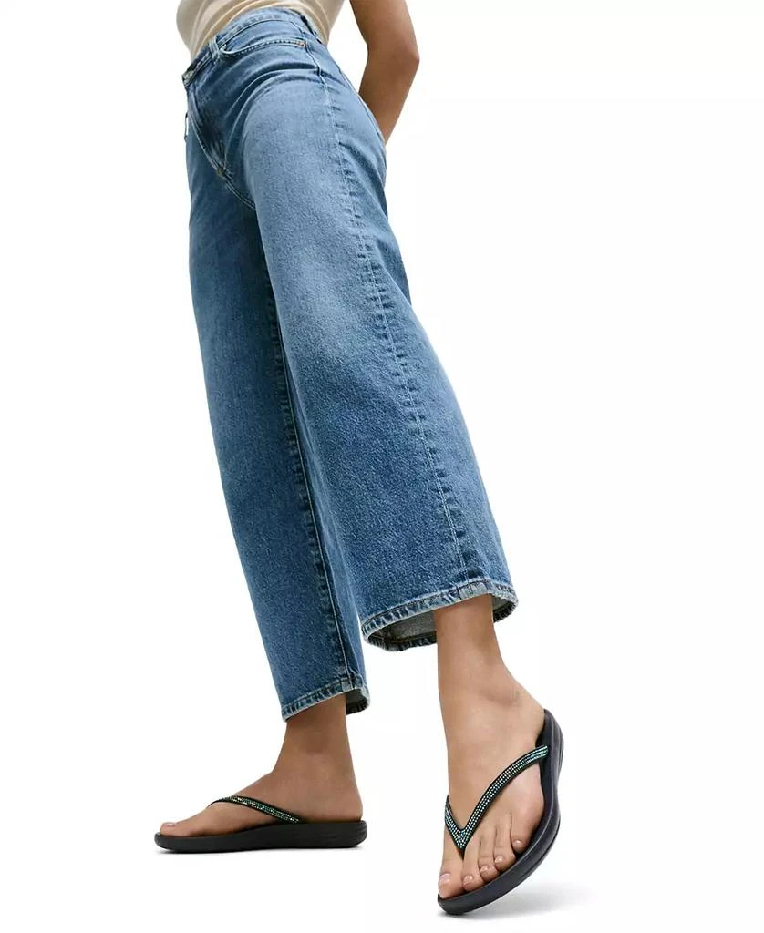 商品FitFlop|Women's Iqushion Sparkle Flip-Flop Sandal,价格¥370,第5张图片详细描述