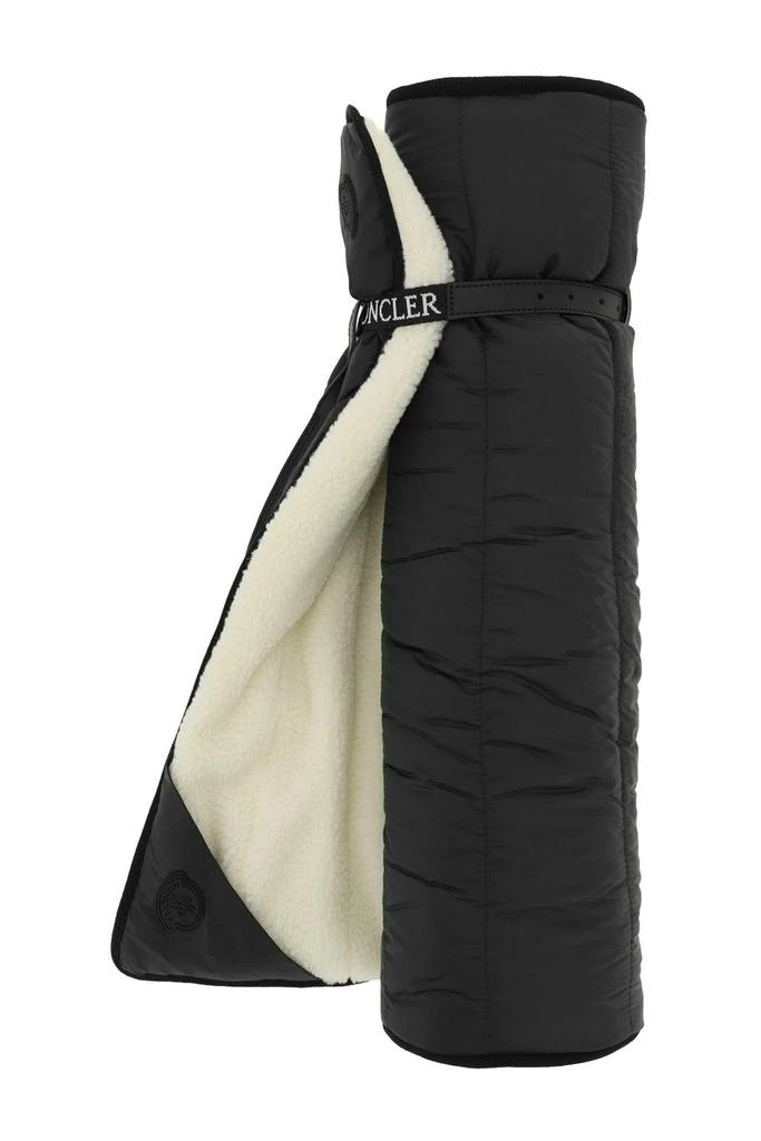 商品MONCLER POLDO DOG COUTURE|PORTABLE BED-BLANKET,价格¥2787,第2张图片详细描述
