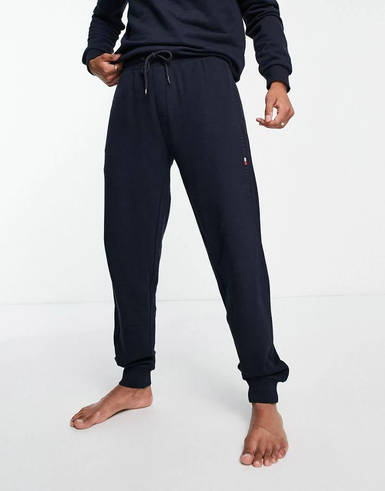 商品Tommy Hilfiger|Tommy Hilfiger co-ord lounge joggers in navy,价格¥680,第1张图片