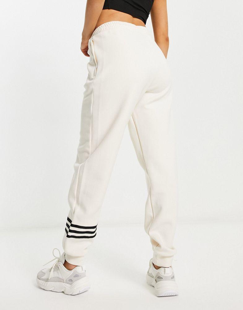 adidas Originals neuclassics joggers in off white商品第2张图片规格展示