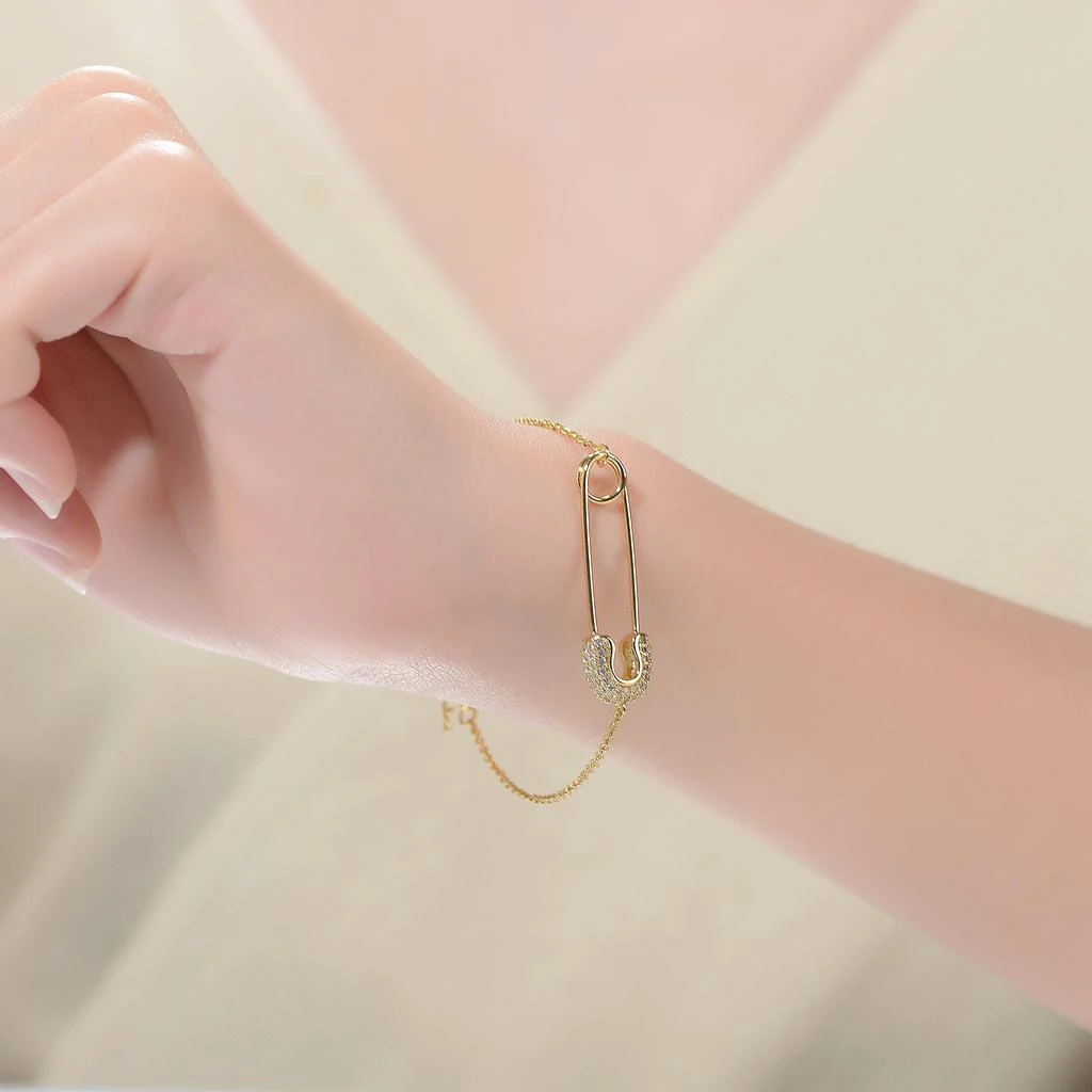 商品Genevive|Ga Sterling Silver 14k Gold Plated Clear Cubic Zirconia Pin Adjustable Bracelet,价格¥415,第2张图片详细描述