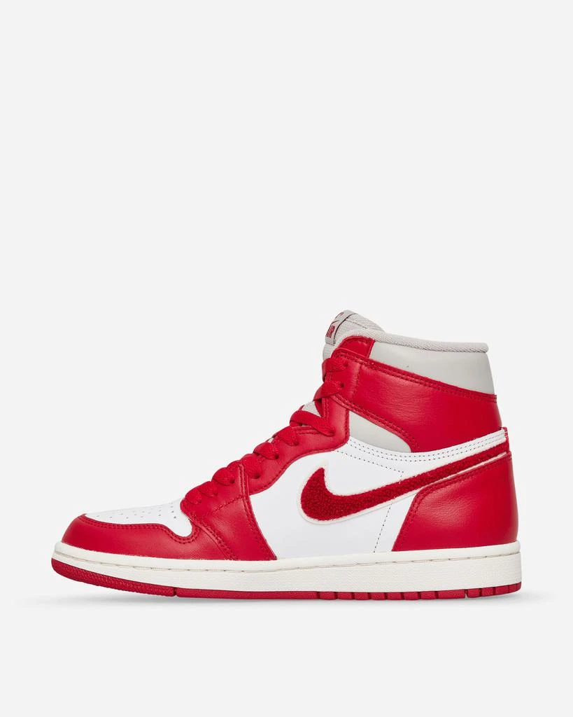 商品Jordan|WMNS Air Jordan 1 Retro Hi OG Sneakers Varsity Red,价格¥900,第4张图片详细描述