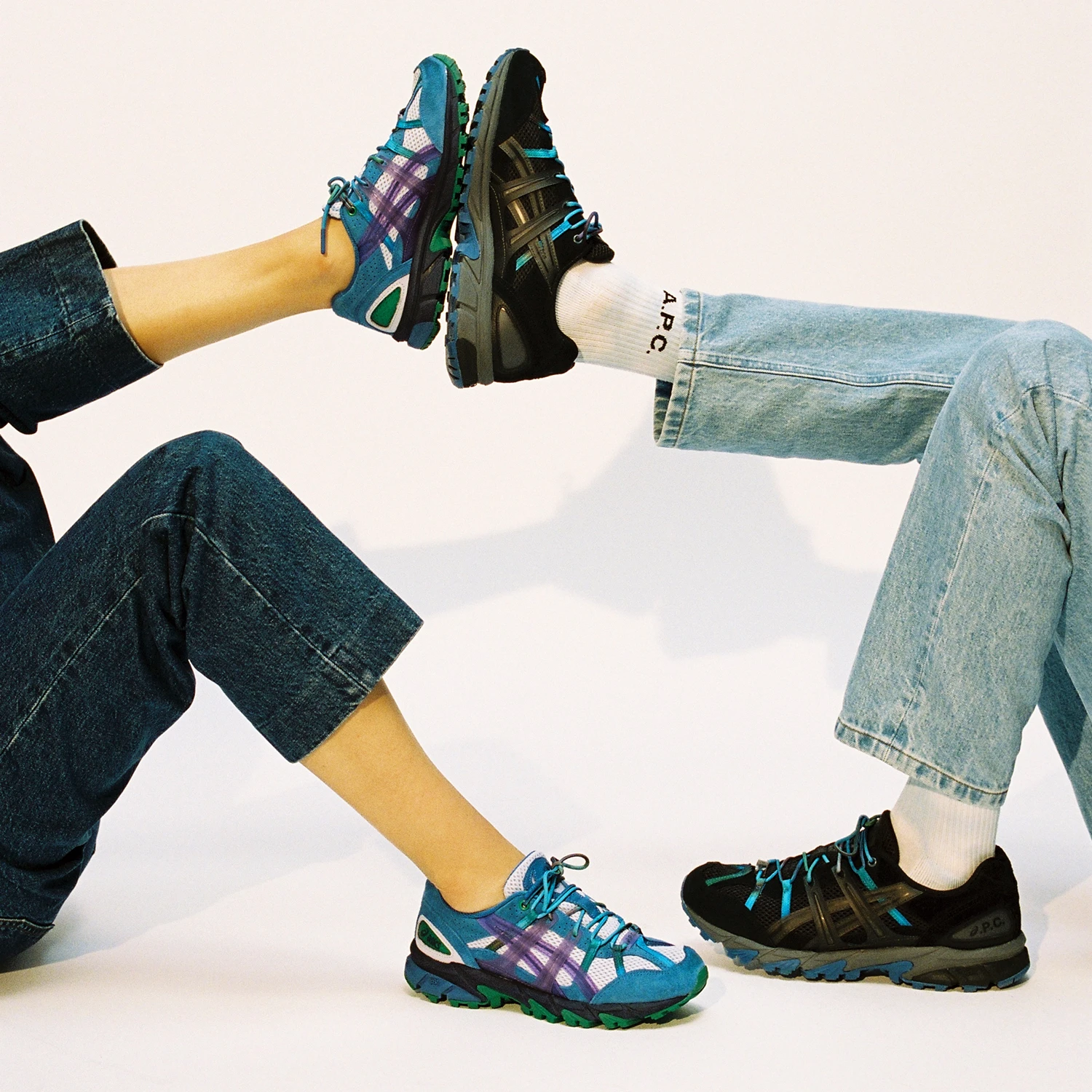 商品[国内直发] Asics|A.P.C x   Gel-Sonoma 15-50 系带防滑耐磨 低帮跑步鞋 男款 黑蓝色,价格¥1192,第11张图片详细描述