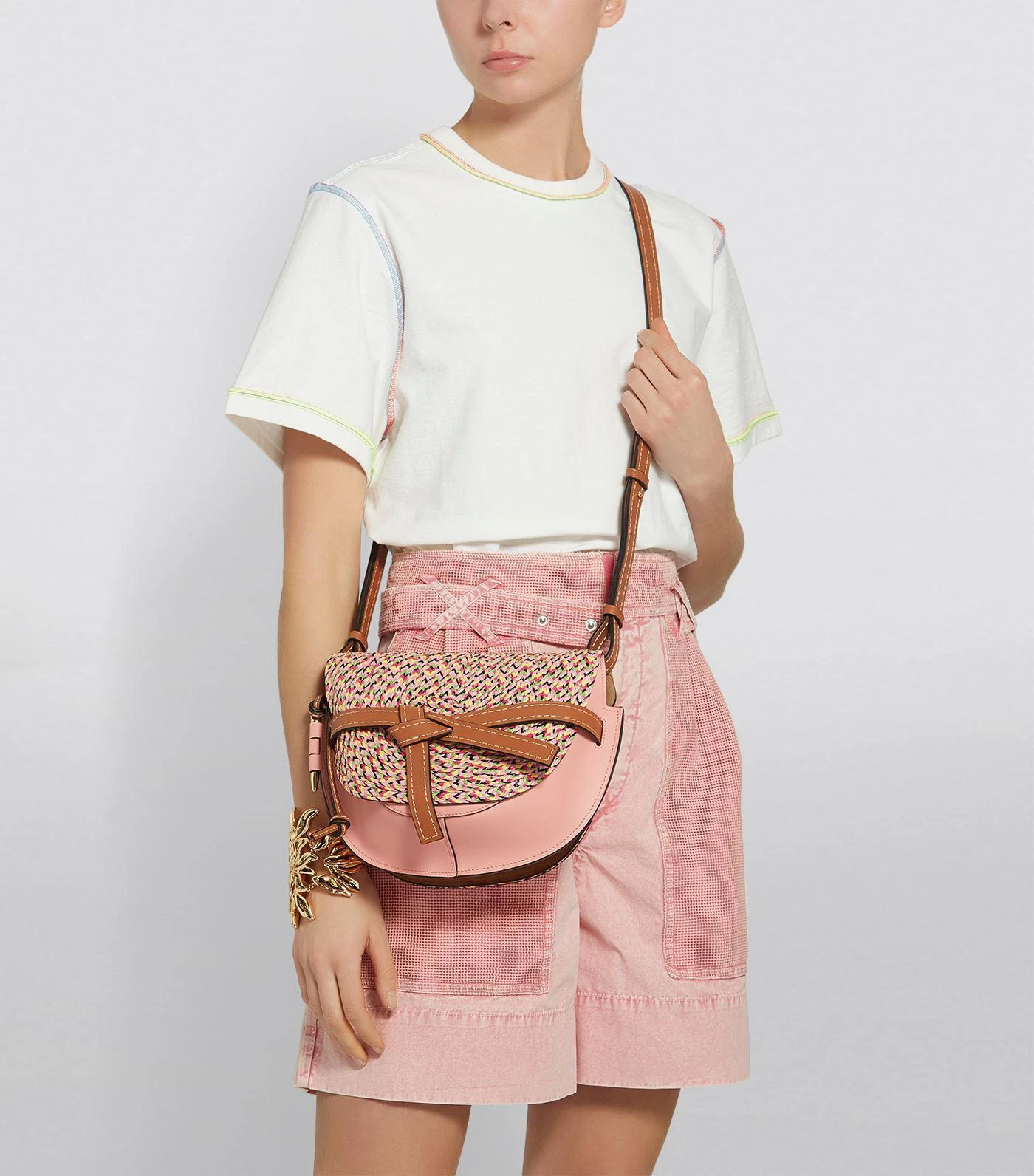 商品Loewe|Small Leather Gate Bag,价格¥14953,第2张图片详细描述