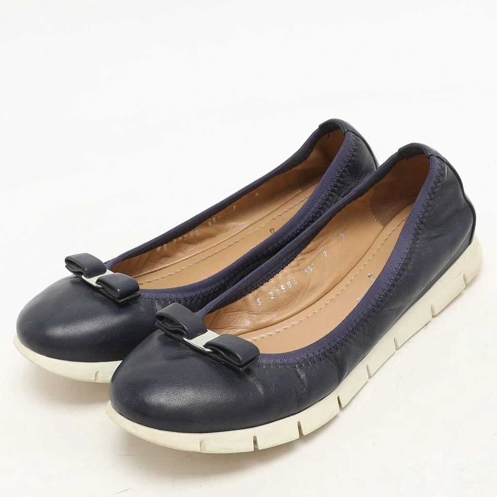 商品[二手商品] Salvatore Ferragamo|Salvatore Ferragamo Navy Blue Leather Vara Bow Ballet Flats Size 37.5,价格¥1319,第2张图片详细描述