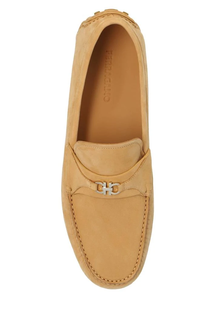 商品Salvatore Ferragamo|Salvatore Ferragamo Gancini-Plaque Slip-On Loafers,价格¥3041,第4张图片详细描述