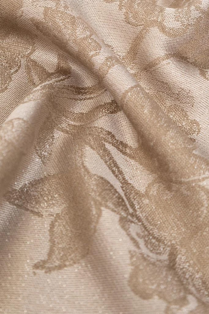 商品Salvatore Ferragamo|Salvatore Ferragamo Raw-Cut Edge Scarf,价格¥2538,第3张图片详细描述