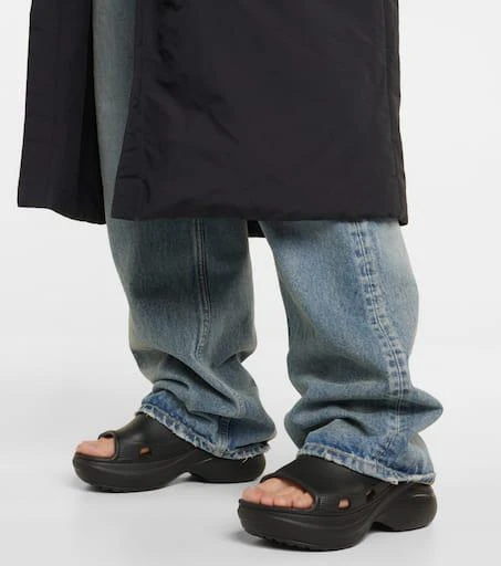 商品Balenciaga|Logo橡胶厚底凉拖鞋,价格¥2902,第4张图片详细描述