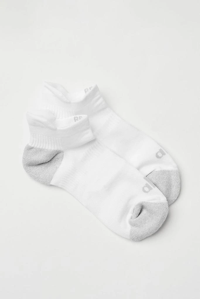 商品Alo|Women's Performance Tab Sock - White/Dove Grey,价格¥135,第1张图片