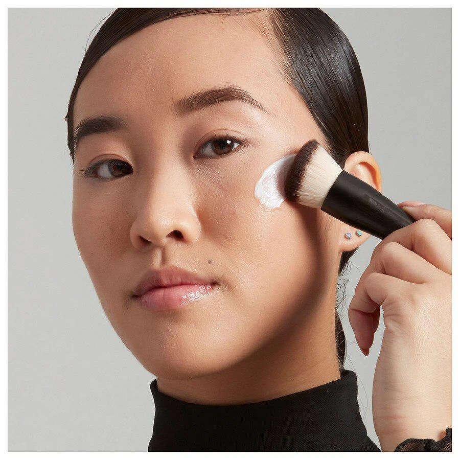 商品NYX Professional Makeup|Bare With Me Cannabis Sativa Seed Oil SPF 30 Daily Moisturizing Primer,价格¥126,第4张图片详细描述