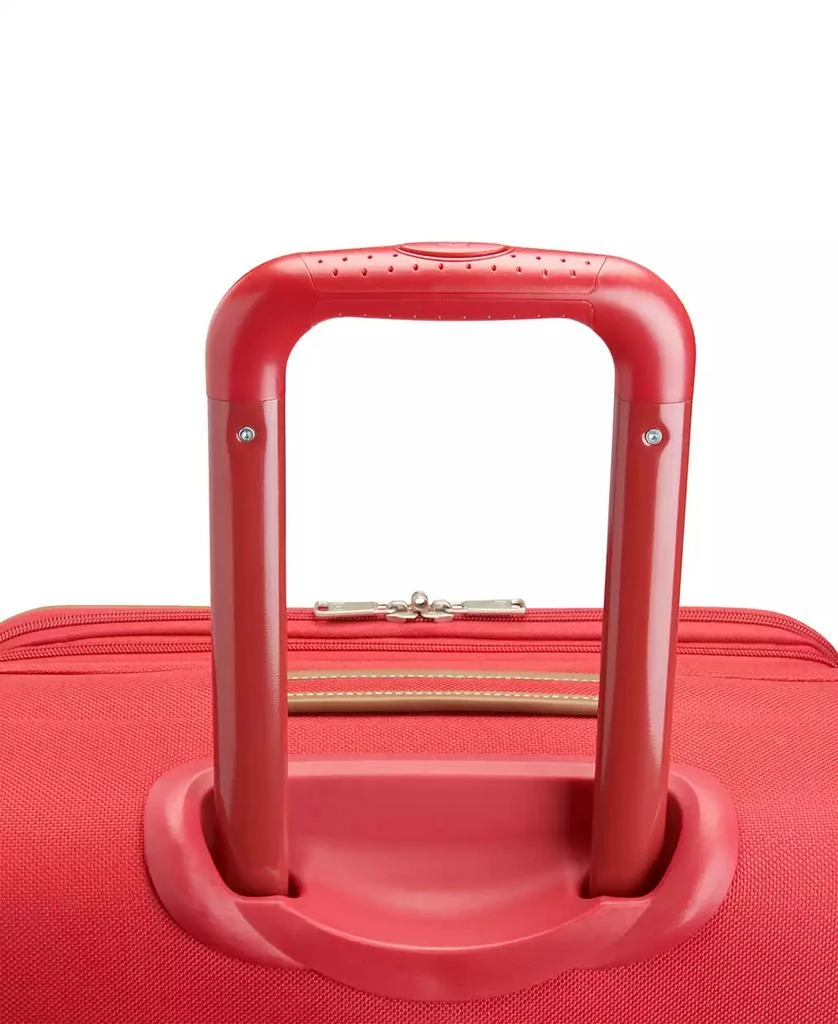 CLOSEOUT! Logan 25" Softside Spinner 商品