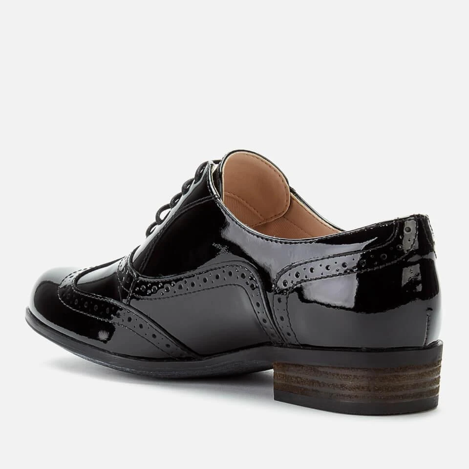 商品Clarks|CLARKS WOMEN'S HAMBLE PATENT BROGUES - BLACK,价格¥386,第2张图片详细描述