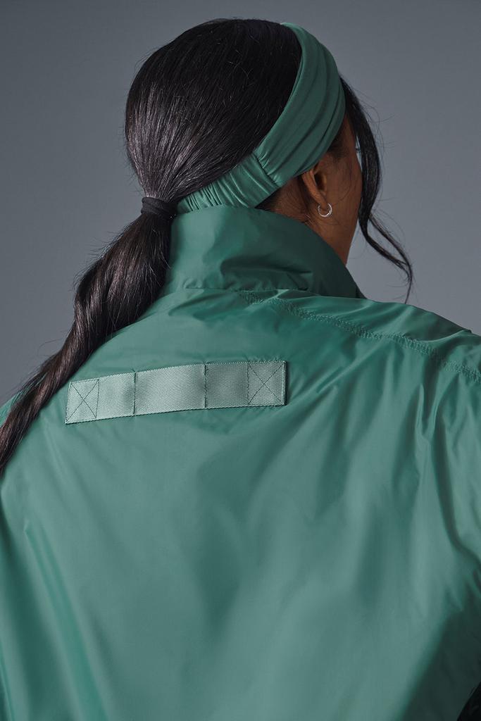Alo Latitude Light Weight 1/2 Zip Pullover Jacket - Winter Ivy