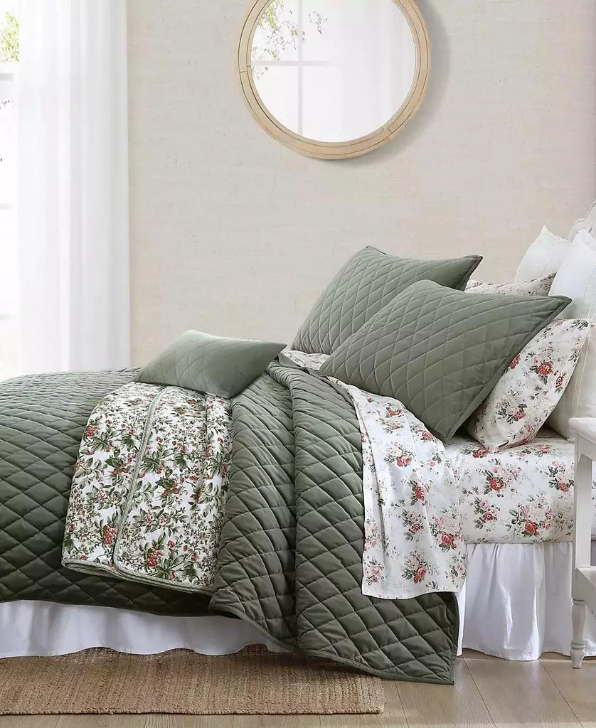 商品Laura Ashley|Solid Diamond Stitch Velvet 3-Piece Quilt Set,价格¥1476,第2张图片详细描述