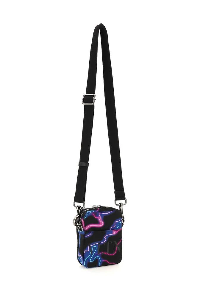 商品Valentino|Valentino garavani neon camou nylon crossbody pouch,价格¥3915,第3张图片详细描述