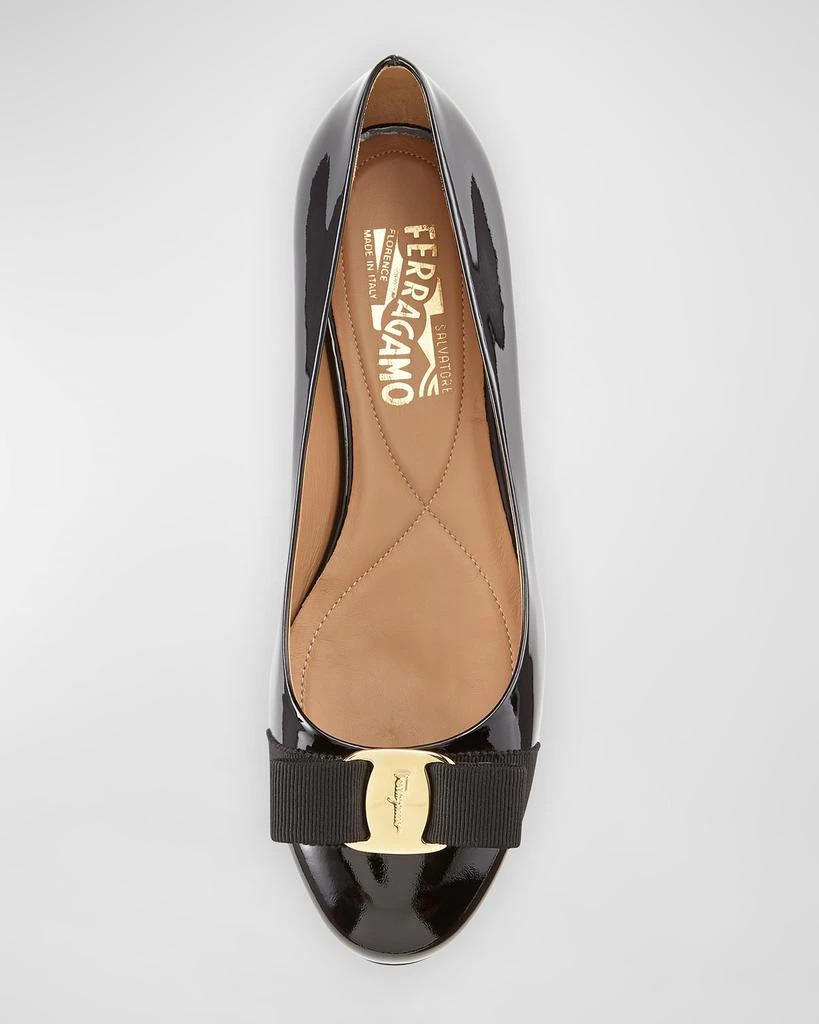 商品Salvatore Ferragamo|Varina Patent Leather Bow Ballerina Flats,价格¥5856,第3张图片详细描述