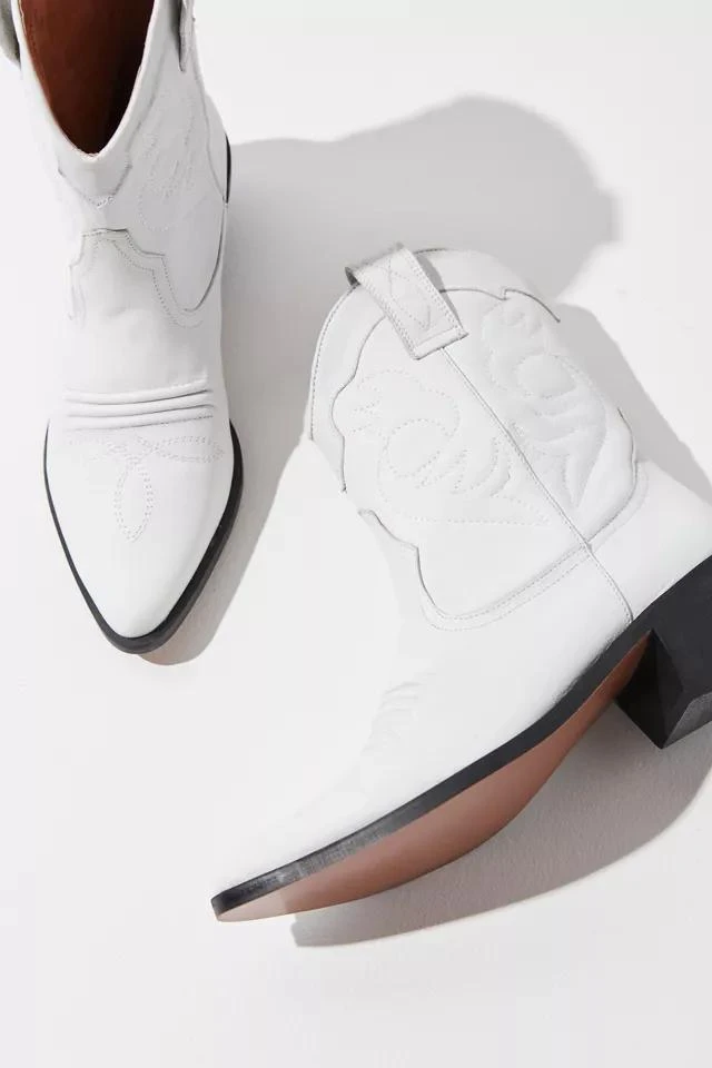 商品Urban Outfitters|UO Lynn Cowboy Boot,价格¥382,第4张图片详细描述