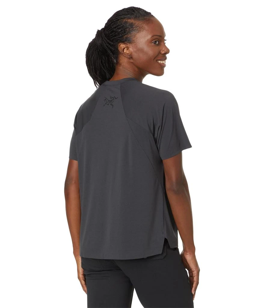 商品Arc'teryx|Silene Short Sleeve Crew,价格¥751,第2张图片详细描述