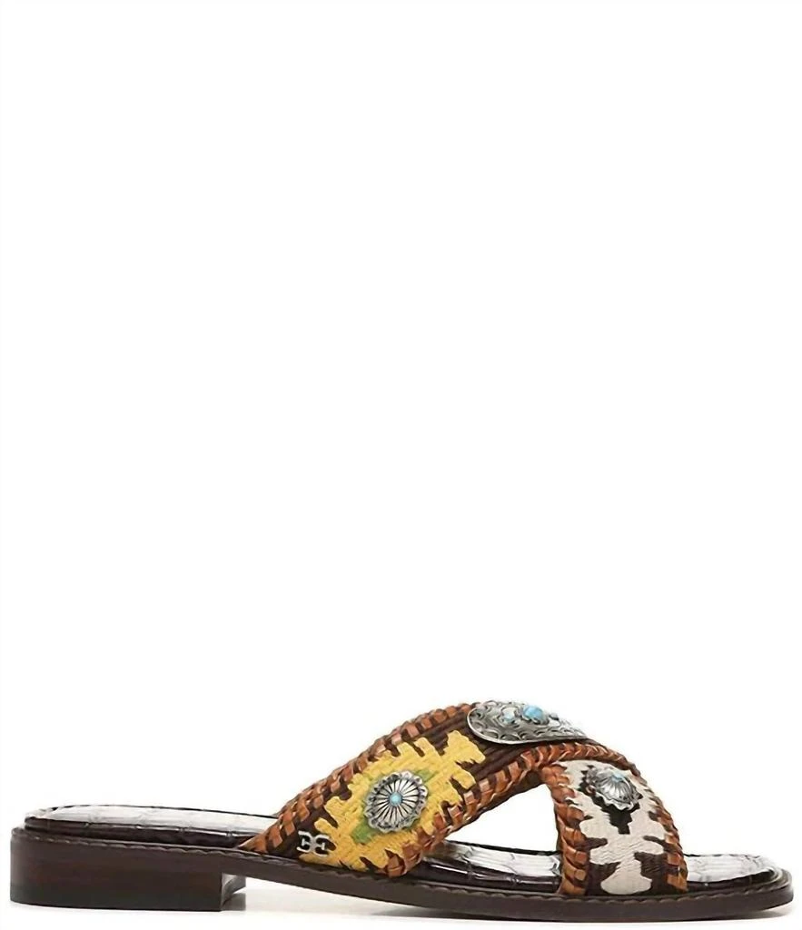 Needlepoint Southwestern Sandal in Brown 商品